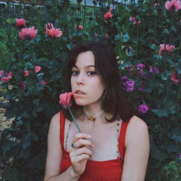 Meet your Posher, Alisha - Picture 1 of 1